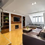 Close-Golden Apartments - Huge Apartment - 13 People - 150M2 Apartment - Stare Miasto