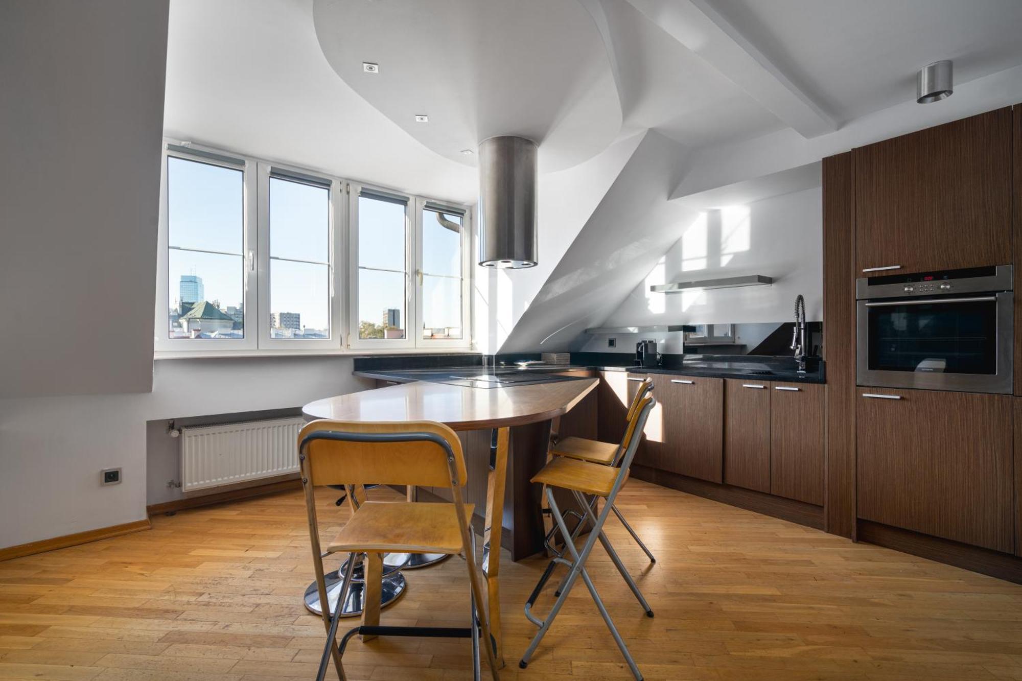 Close-golden - Huge - 13 People - 150m2 - Stare Miasto *